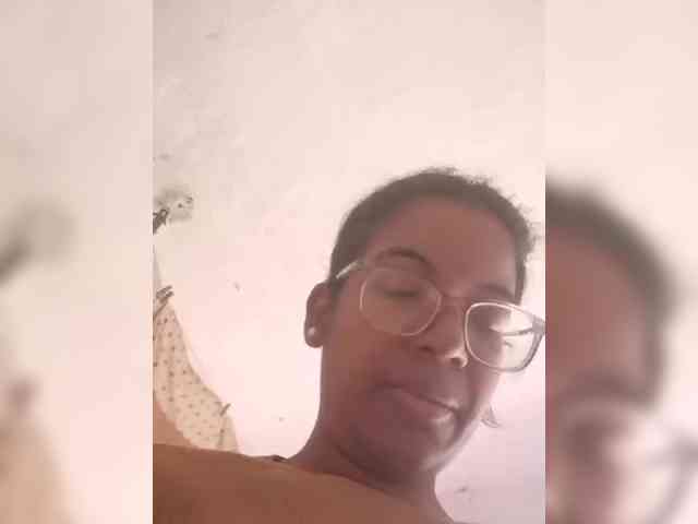 IndianBeaut webcam