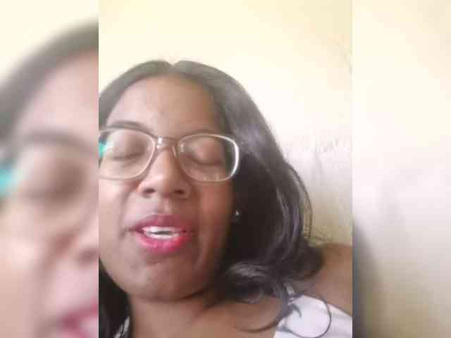 IndianBeaut webcam