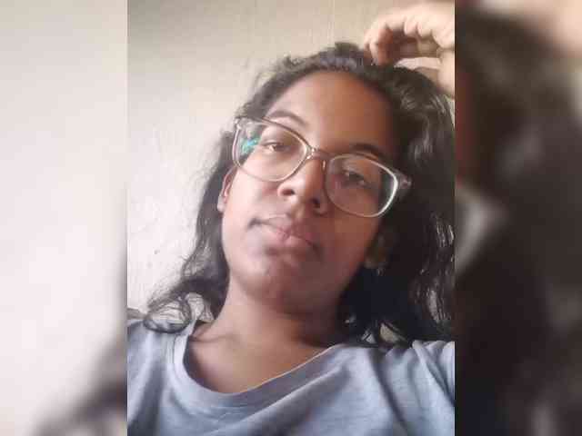 IndianBeaut webcam