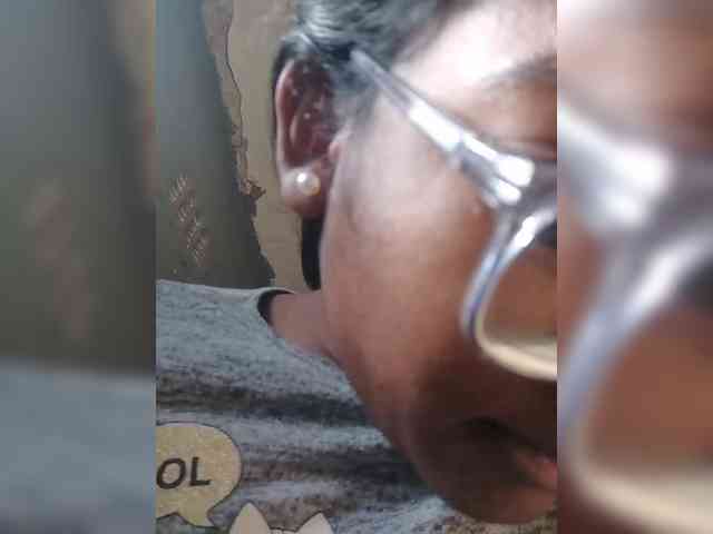IndianBeaut webcam