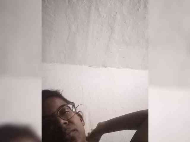 IndianBeaut webcam