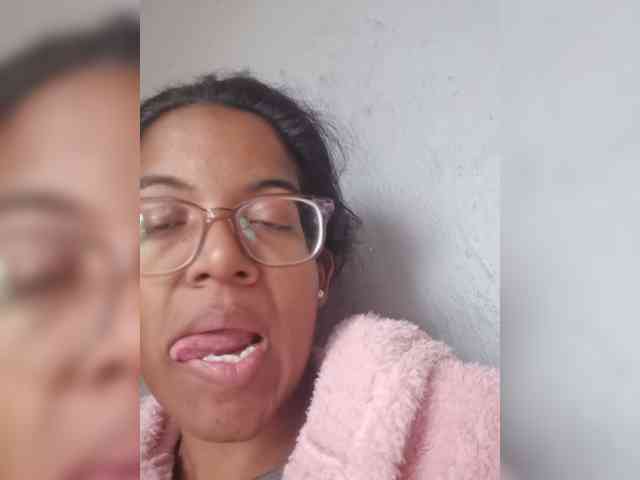 IndianBeaut webcam