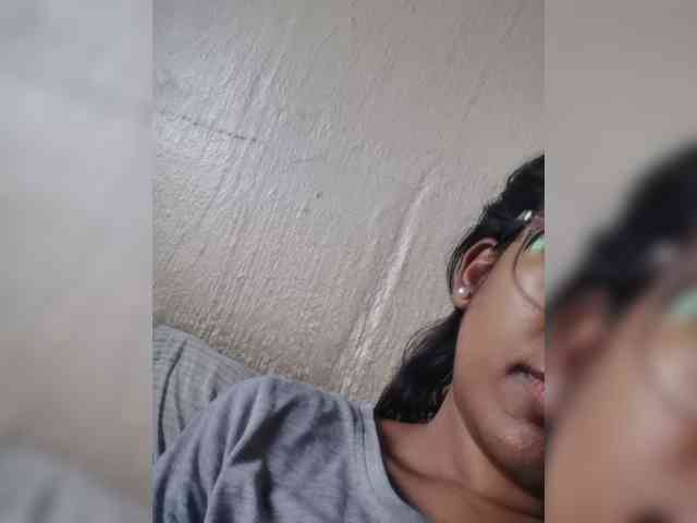 IndianBeaut webcam