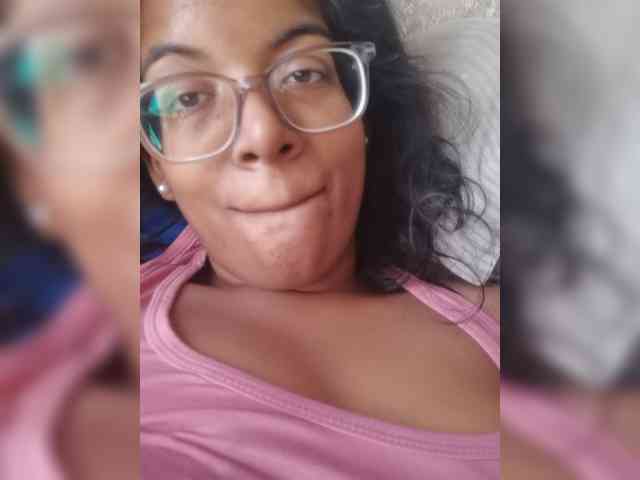 IndianBeaut webcam