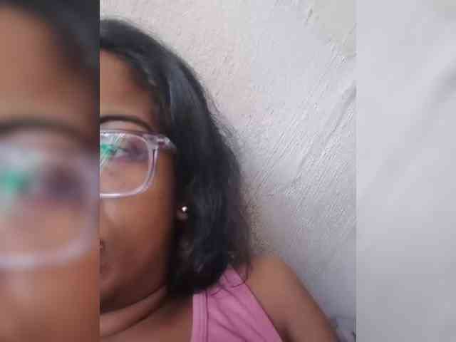 IndianBeaut webcam