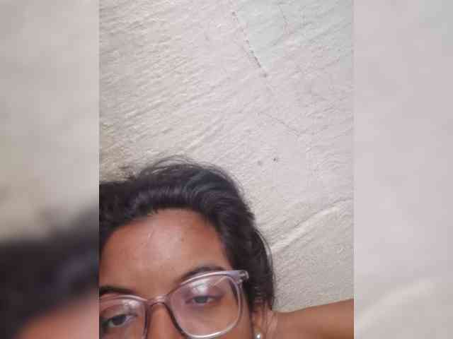 IndianBeaut webcam