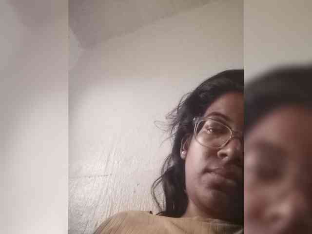 IndianBeaut Live Webcam on BongaCams
