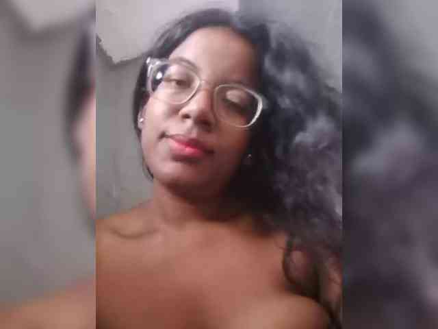 IndianBeaut webcam