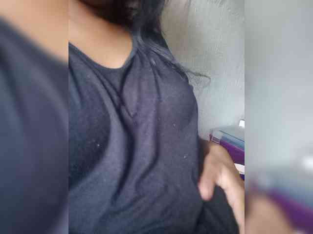 IndianBeaut webcam