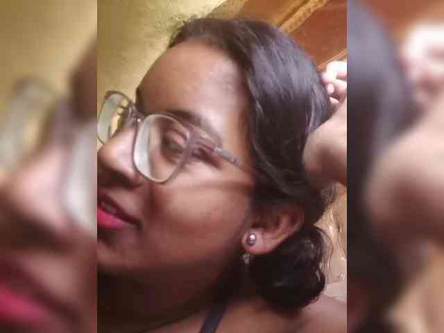 IndianBeaut webcam