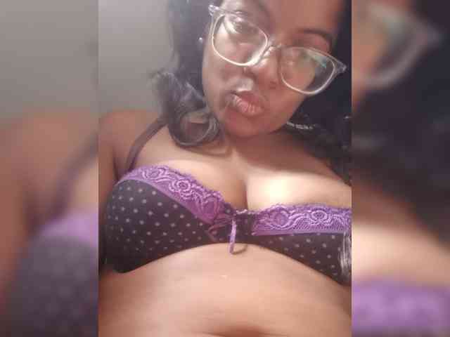 IndianBeaut webcam