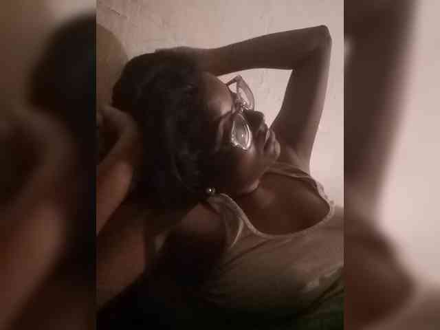 IndianBeaut webcam