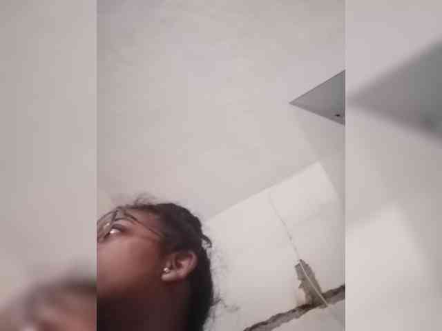 IndianBeaut webcam