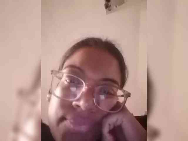IndianBeaut webcam