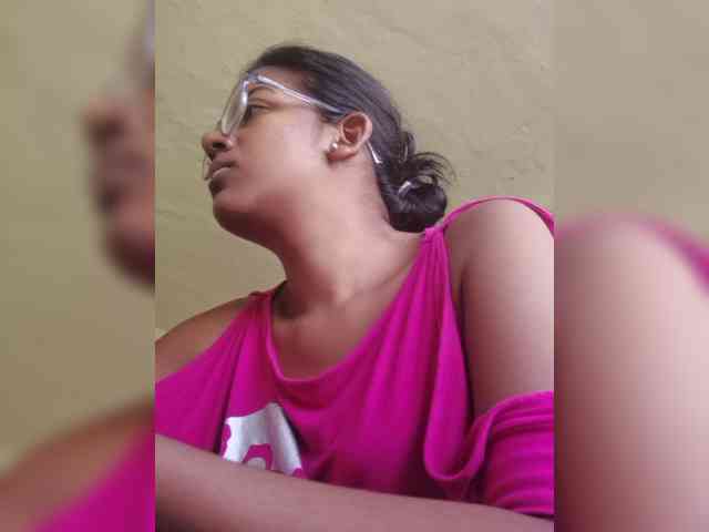 IndianBeaut webcam