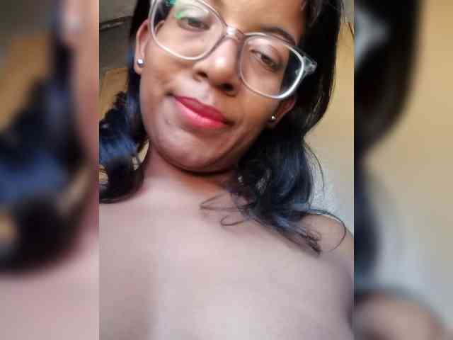 IndianBeaut webcam