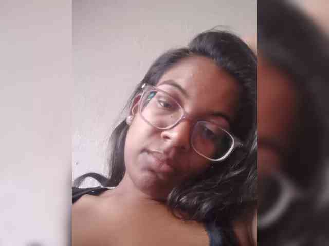 IndianBeaut webcam