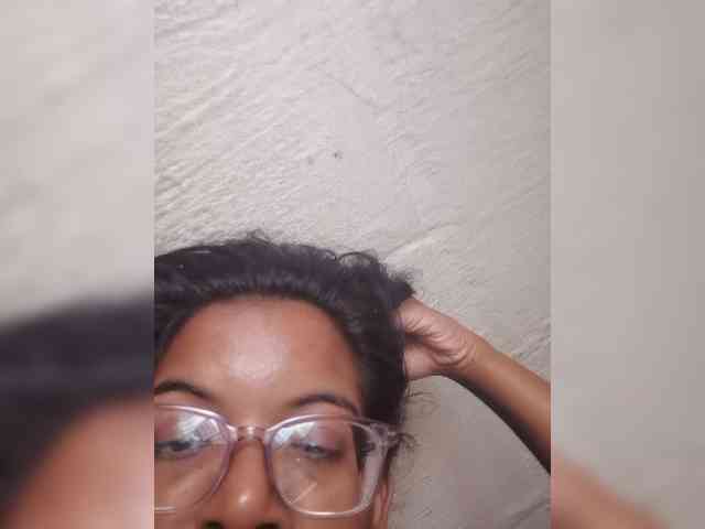 IndianBeaut webcam