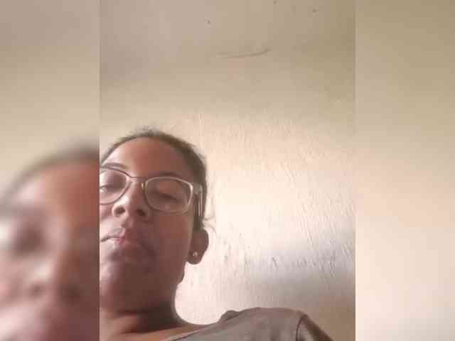 IndianBeaut webcam