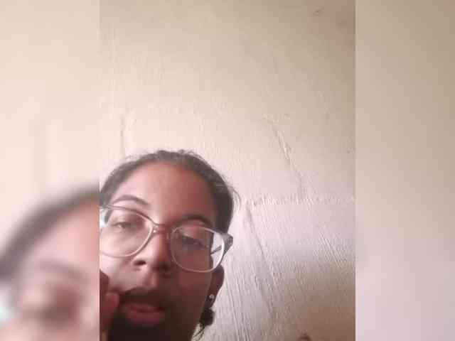 IndianBeaut webcam