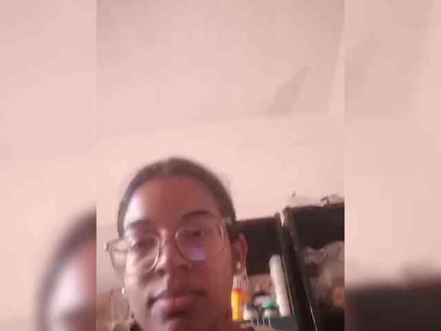 IndianBeaut webcam