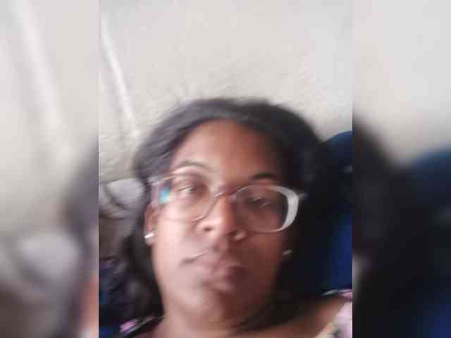 IndianBeaut webcam