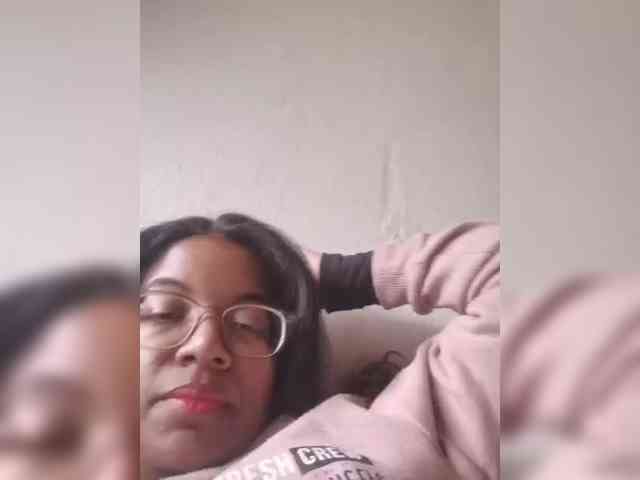 IndianBeaut webcam