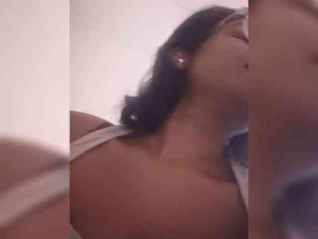 IndianBeaut webcam