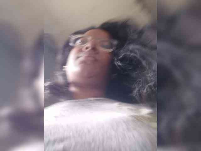 IndianBeaut webcam