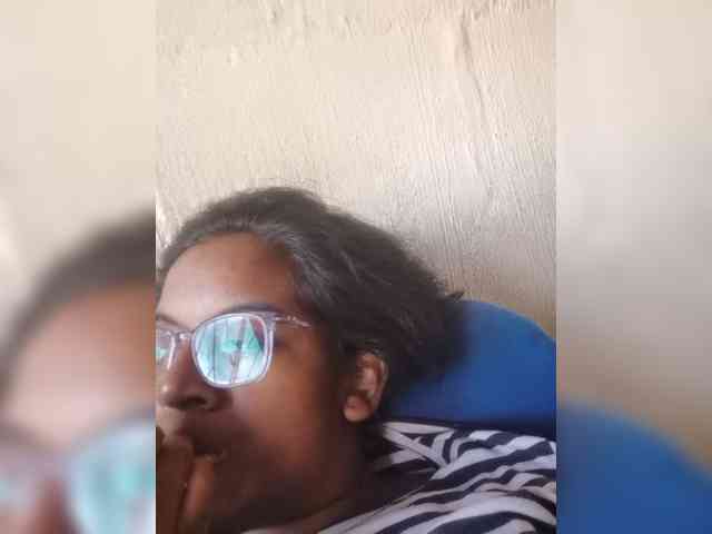 IndianBeaut webcam