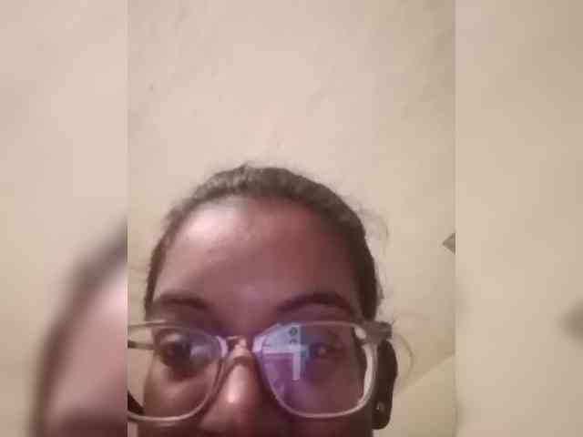 IndianBeaut webcam