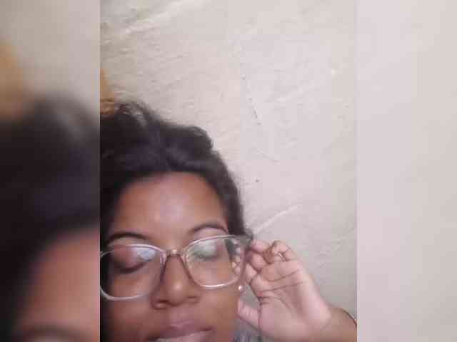 IndianBeaut webcam
