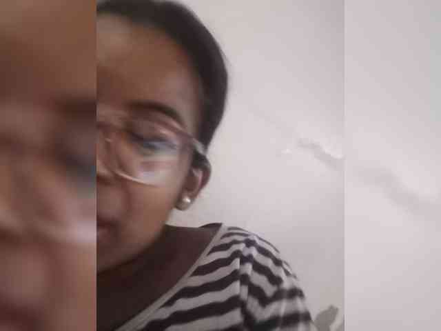 IndianBeaut webcam
