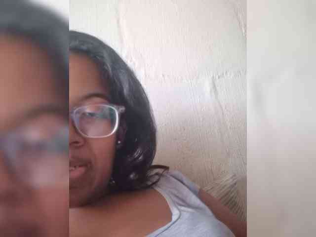IndianBeaut webcam