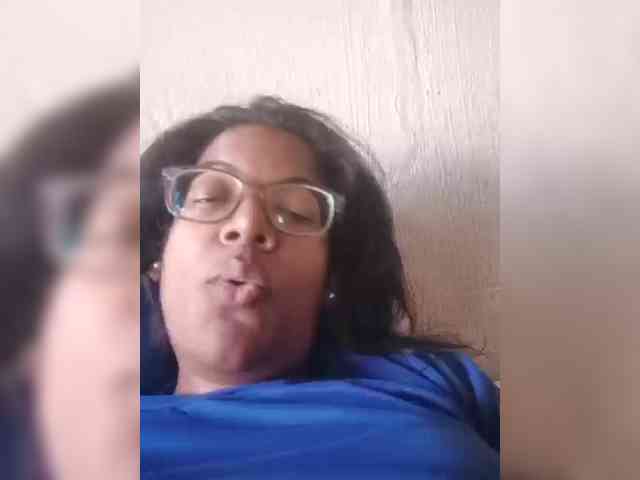 IndianBeaut webcam