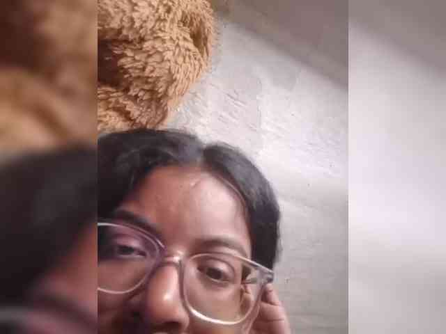 IndianBeaut webcam
