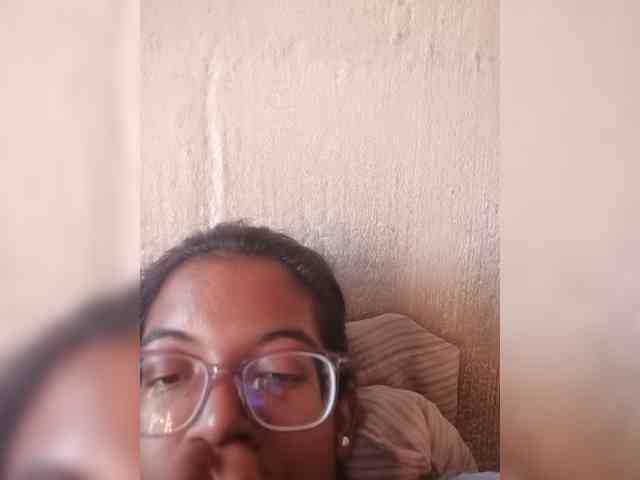 IndianBeaut webcam