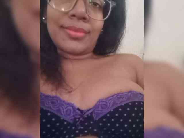 IndianBeaut webcam