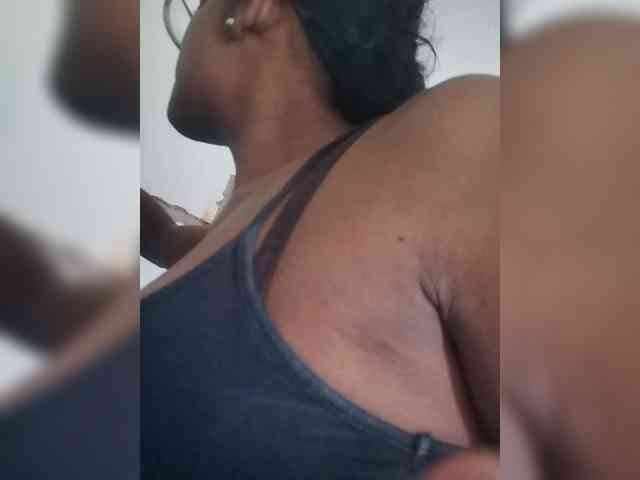 IndianBeaut webcam