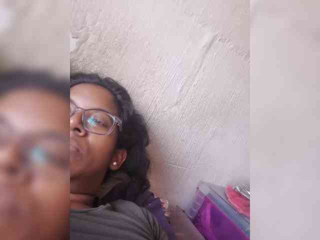 IndianBeaut webcam