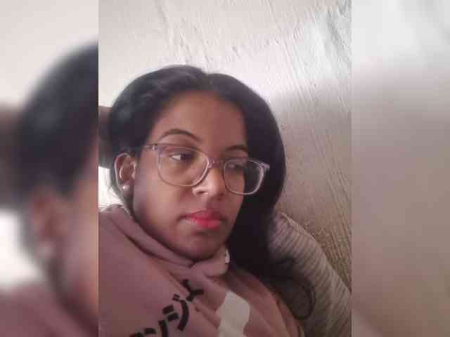 Model: IndianBeaut
