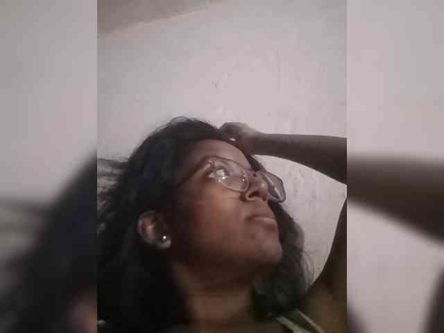 IndianBeaut webcam
