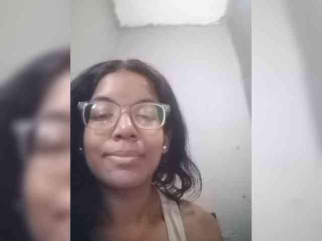 IndianBeaut webcam
