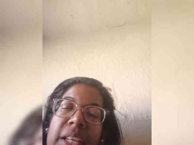 IndianBeaut webcam