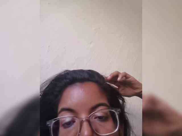 IndianBeaut webcam