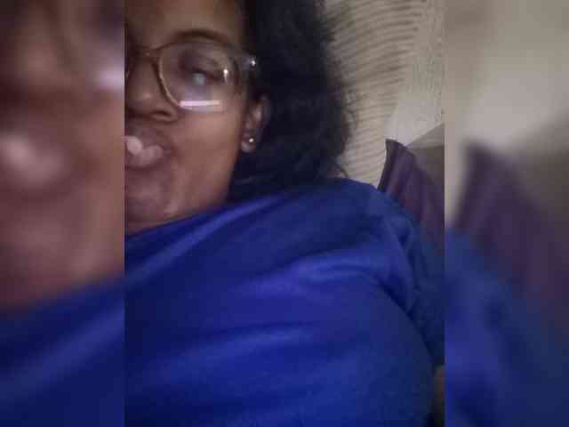 IndianBeaut webcam
