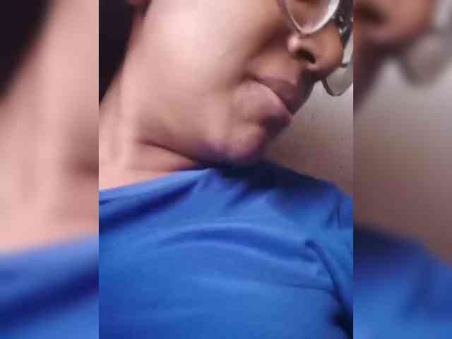 IndianBeaut webcam