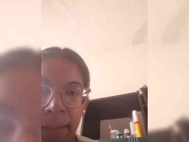 IndianBeaut webcam