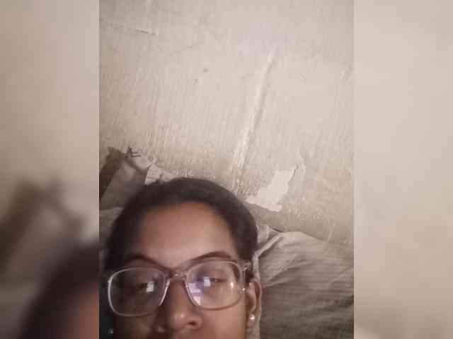 IndianBeaut webcam