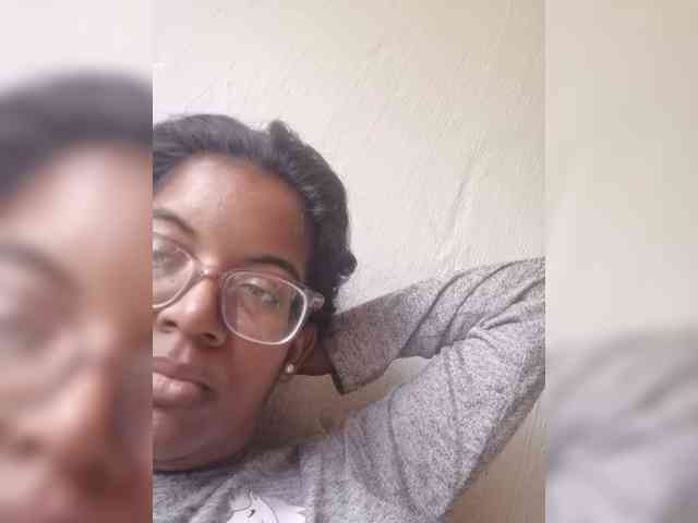 IndianBeaut webcam